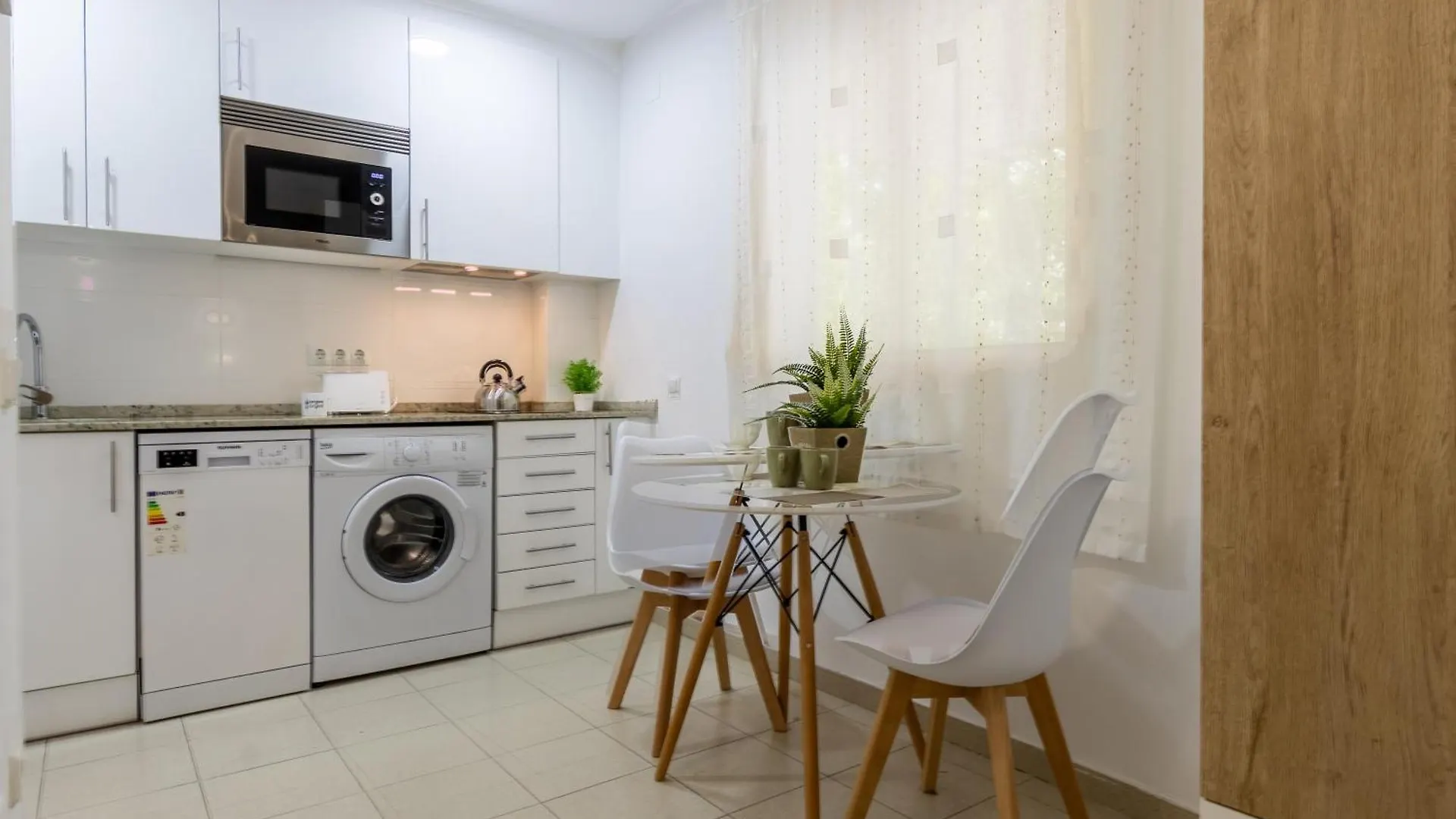 公寓 Estudio A 100 Metros De La Playa 萨洛