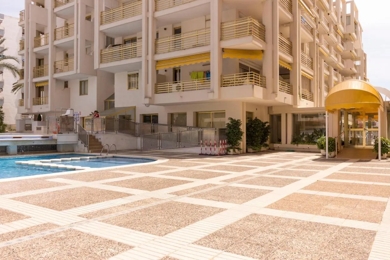 Estudio A 100 Metros De La Playa 萨洛 0*,